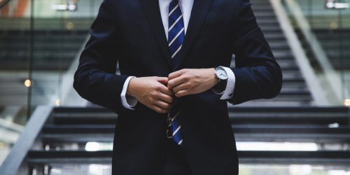 hunters-race-MYbhN8KaaEc-unsplash (1)